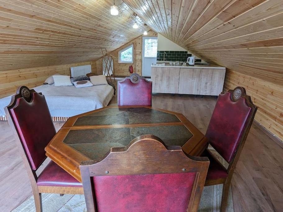 Unforgettable Attic With Balcony In Borjomi Apartment Exterior photo